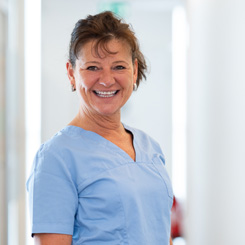 praxisteam zahn und gut frau neuhaus